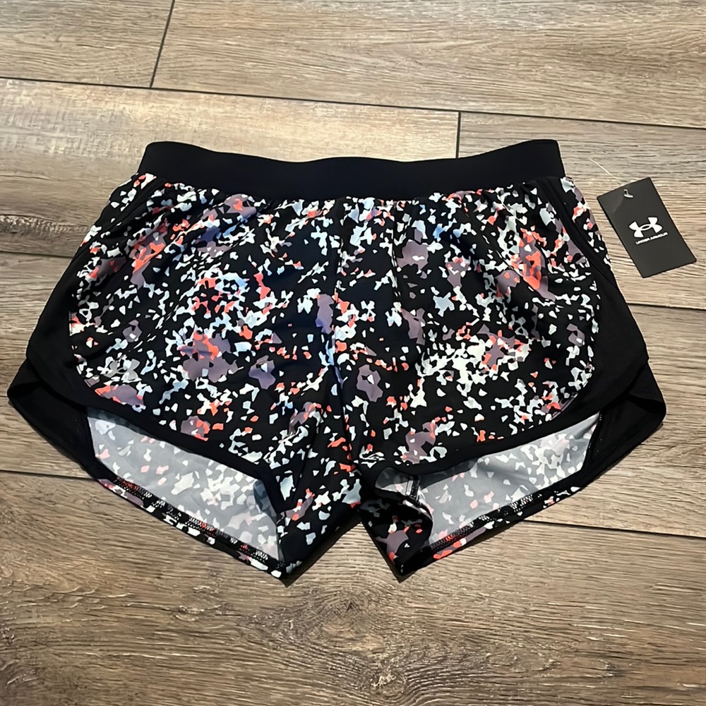 Under Armour Shorts Size M